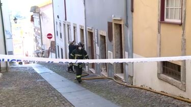 Oito desalojados após incêndio em prédio em Coimbra