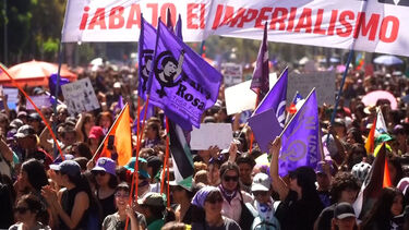 Milhares de pessoas marcharam no Chile no Dia Internacional da Mulher