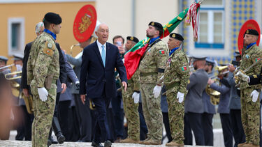 "[Seguro] vai ser um grande presidente", diz Marcelo após paragem rápida para ir às compras