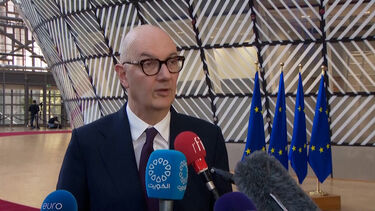 G7 decidiu não utilizar as resevas estratégicas para contrabalançar o impacto no preço do petróleo devido à Guerra no Irão.