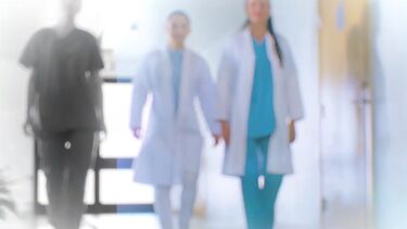 Médica e enfermeira acusadas negam negligência