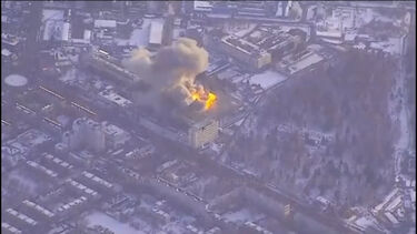 Imagens divulgadas pela Ucrânia mostram alegado ataque a fábrica na região russa de Bryansk