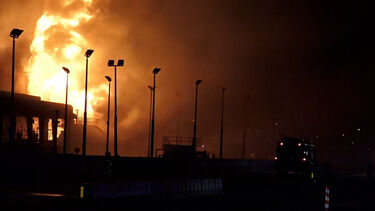 Ataque iraniano provoca incêndio em depósito de combustível no Bahrein