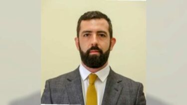 Fuga a perseguição policial e cabeçada a agente culmina na detenção do ex-adjunto do antigo ministro Duarte Cordeiro