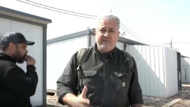 O momento em que a equipa da CMTV teve de fugir de base curda após ameaça de drone