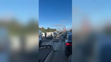 Polícia sofre fratura no nariz depois de ser abalroado por suspeitos em fuga na Ponte 25 de Abril