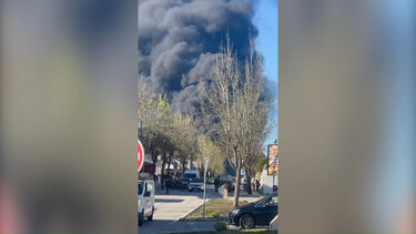 Incêndio deflagra em fábrica de isolamentos em Pombal