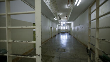 Há 140 presos a cumprir penas superiores a 25 anos nas prisões portuguesas