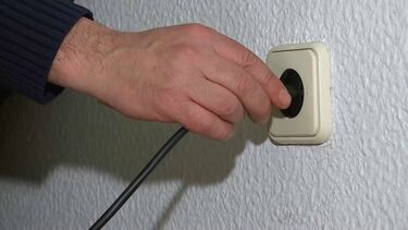 Governos avançam com medidas excecionais para travar aumentos dos preços da energia