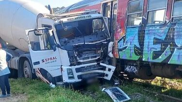 Acidente entre camião e comboio corta Linha do Vouga