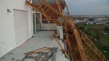 Vítimas das tempestades que assolaram o País contam como têm lidado com os estragos provocados pelo mau tempo