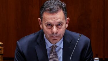 Montenegro avisa que "ambição sem estabilidade seria imprudência infantil"