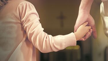 Igreja paga 1,6 milhões a 57 vítimas de abusos sexuais