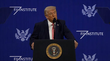 "Que erro terrível": Trump chama "Estreito de Trump" ao Estreito de Ormuz 