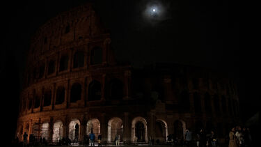 As luzes dos principais monumentos de Itália foram desligadas para a ‘Hora do Planeta’