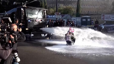 Polícia usa canhões de água para dispersar protesto em Israel