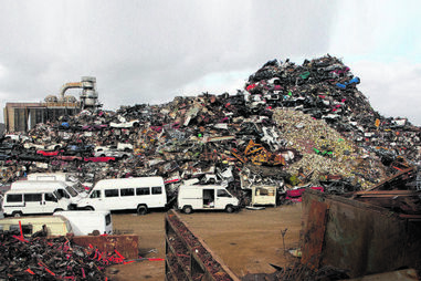 Envelhecimento do parque automóvel leva associações a pedirem incentivos ao abate de veículos