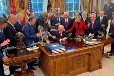 Líderes cristãos rezam por Trump e pelas pessoas envolvidas na guerra no Médio Oriente  