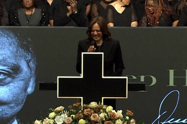 “Eu previ muito do que está a acontecer”: Kamala Harris comenta guerra durante homenagem a Jesse Jackson 