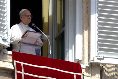 Papa Leão XIV pede que “as armas se calem” e alerta para expansão da guerra no Médio Oriente 
