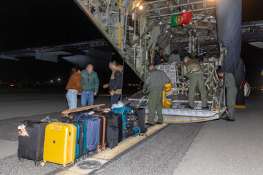 Cerca de 700 cidadãos portugueses já regressaram do Médio Oriente, confirma Governo