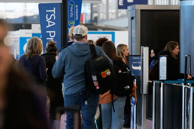 Filas e atrasos em aeroportos
