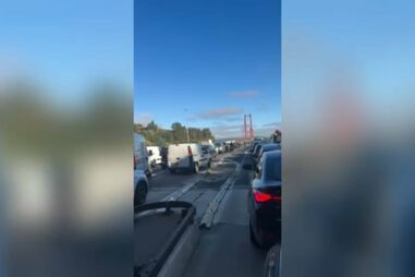 Polícia sofre fratura no nariz depois de ser abalroado por suspeitos em fuga na Ponte 25 de Abril