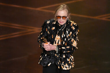 Amy Madigan vence o Óscar de Melhor Atriz Secundária