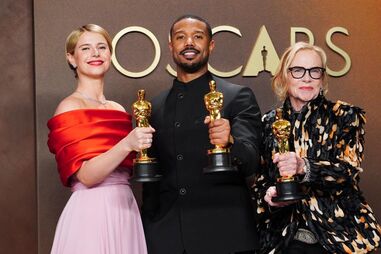 Jessie Buckley, Michael B. Jordan e Amy Madigan premiados nos Óscares