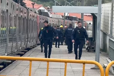 Jovem de 20 anos morre colhida por um comboio em Mem-Martins