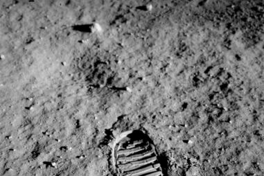 Marca da presença do primeiro homem na Lua  