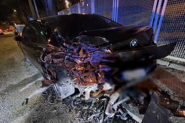 Dois carros topo de gama colidem em Braga