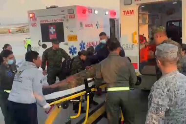Forças armadas da Colômbia divulgam imagens de soldados feridos após queda de avião militar que fez 66 mortos  