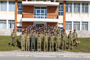 Militares portugueses partem para a Lituânia em missão da NATO