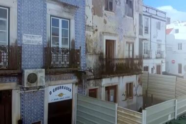 Moradora afirma que município não faz nada em relação a prédio degradado em Estremoz 