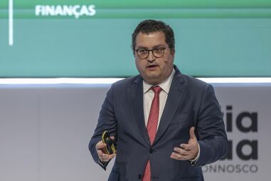 Excedente de 2025 'será boa surpresa e boa notícia para o país', antecipa ministro das Finanças