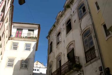Zona histórica de Coimbra está ao abandono: edifícios devolutos assustam moradores e comerciantes