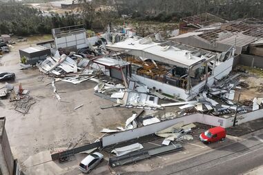 Milhares de moradores ficaram sem luz