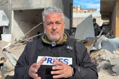 “Há ali um carro de criança para brincar”: Enviado especial do CM ao Líbano em zona residencial completamente destruída