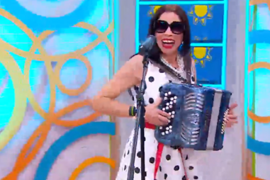 Rosinha apresenta novo tema no 'Olá Bom dia'