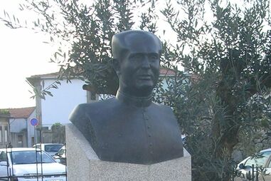 Busto do padre António Inácio Gomes