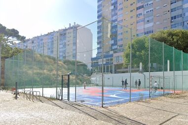 Jovem mata adversário com foice em jogo de futebol em Almada