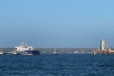 Petroleiro russo chega a Cuba. É o primeiro a atracar na ilha em três meses 