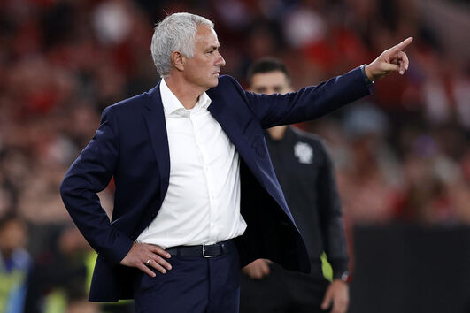 José Mourinho, treinador do Benfica