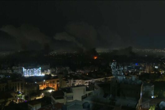 Hezbollah e Irão lançam mais de 100 mísseis e drones contra Israel. Telavive já retaliou