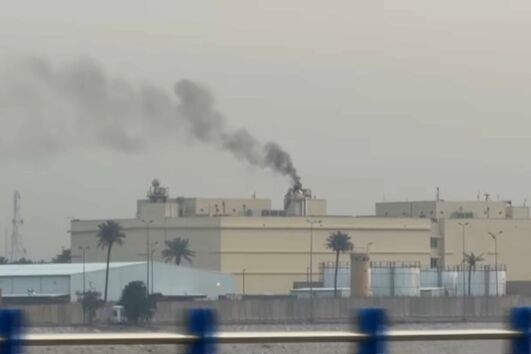 Embaixada dos Estados Unidos na capital do Iraque atingida por míssil