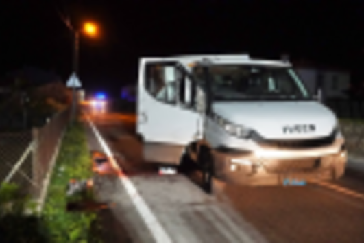 Vítima grave seguia no banco de trás da carrinha que transportava quatro trabalhadores