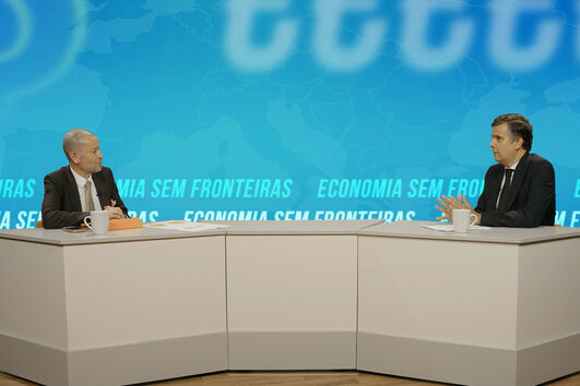 No programa Economia Sem Fronteiras, Pedro Carvalho sublinha o reforço da posição do grupo em Portugal, num mercado maduro onde o crescimento orgânico é mais exigente.