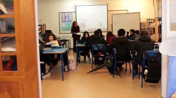 Saiba como as tecnologias podem ajudar e também meter em risco o desenvolvimento das crianças