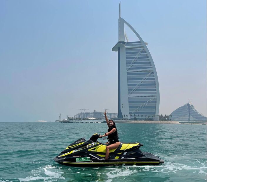 Mel Jordão relata pânico no Dubai devido à tensão militar